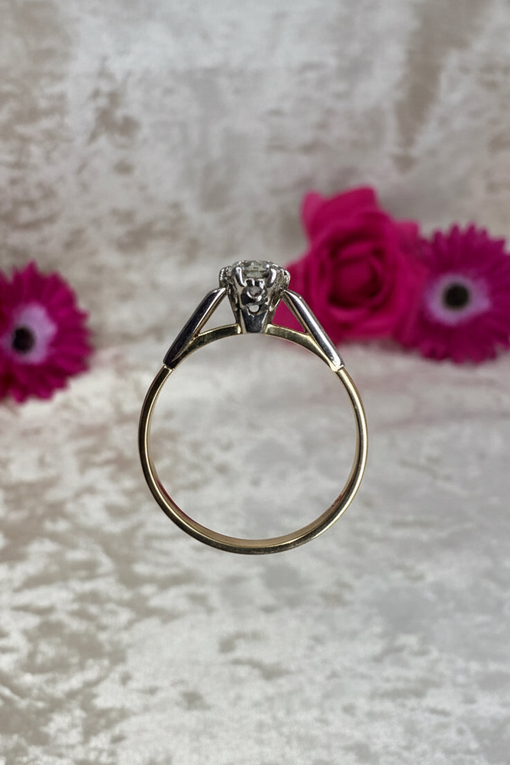 Vintage 18ct Gold Diamond Solitaire Ring | Approx. 0.60ct Round Transitional Cut Diamond