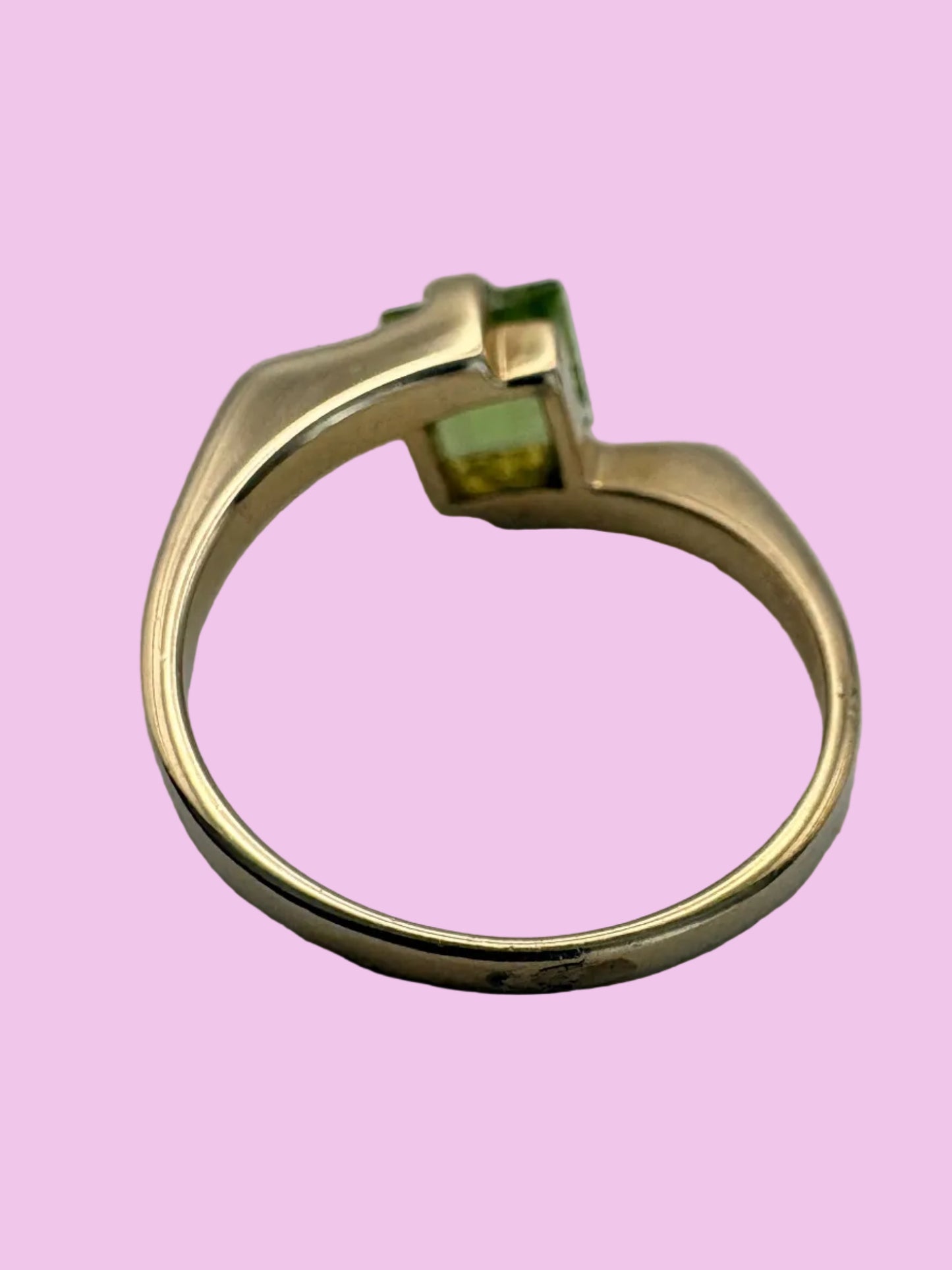 2005 Princess Cut Peridot Ring in 9ct Yellow Gold