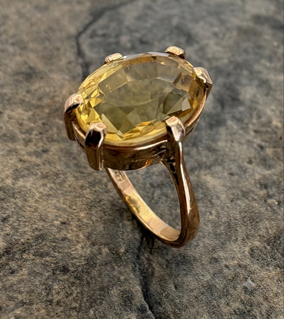 Vintage 9ct Yellow Gold Oval Citrine Statement Ring