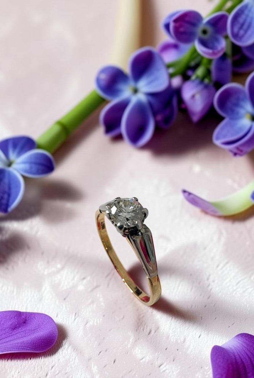 Vintage 18ct Gold Diamond Solitaire Ring | Approx. 0.60ct Round Transitional Cut Diamond